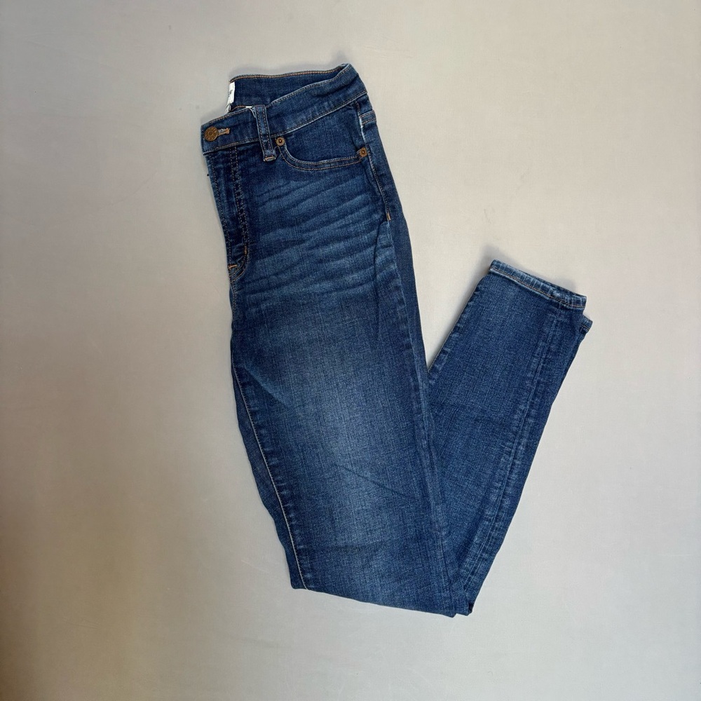 J. Crew Women's dark wash stretch skinny jeans Size 27